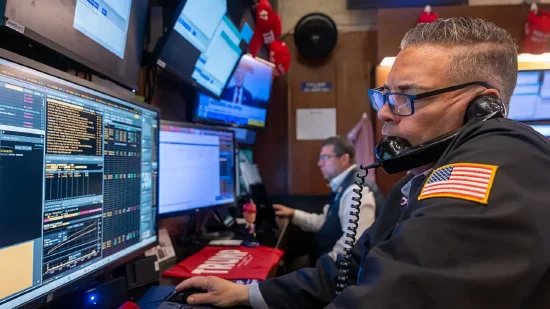 嘉正网 收盘：标普结束两连跌 英伟达市值一度突破4万亿美元