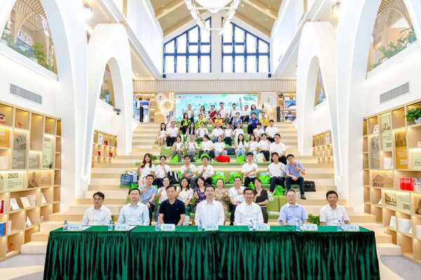 达人配资 足迹遍布长三角，上海青年志愿者在崇明深度“碳”索